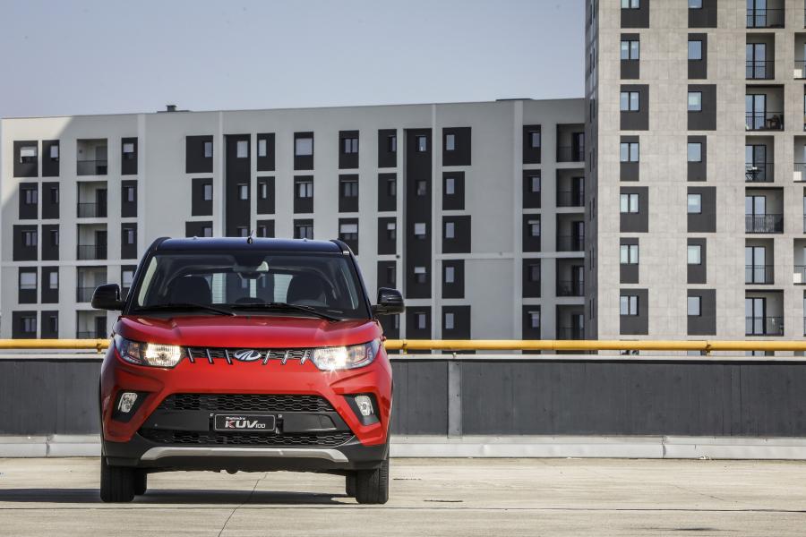  Mahindra KUV100 Nxt 2018 года  (EU) (фото 7 из 20)